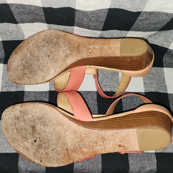 Coach Coral And Tan Low Wedge Sandals Leather Everyday Women's Size 7 Strappy - Picture 5 of 5